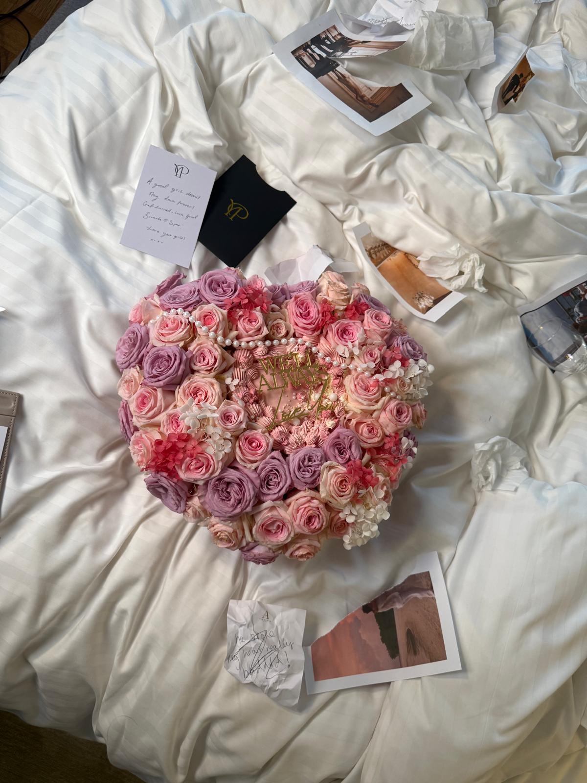 ‘We Love You’ Mini heart bouquet